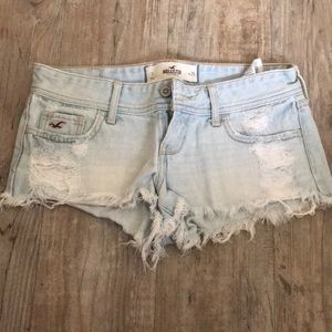 Hollister light wash shorts